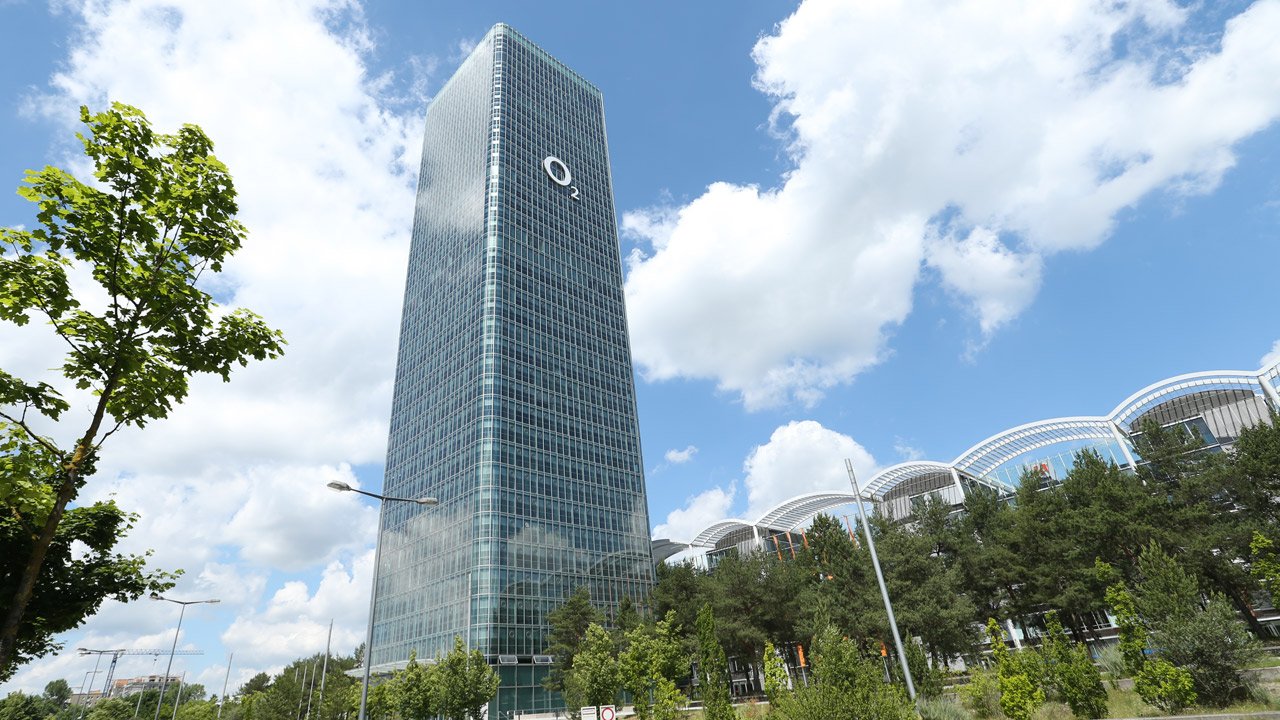 Corona Krise: Rotes Kreuz nutzt teile des O2 Towers als Lagezentrum