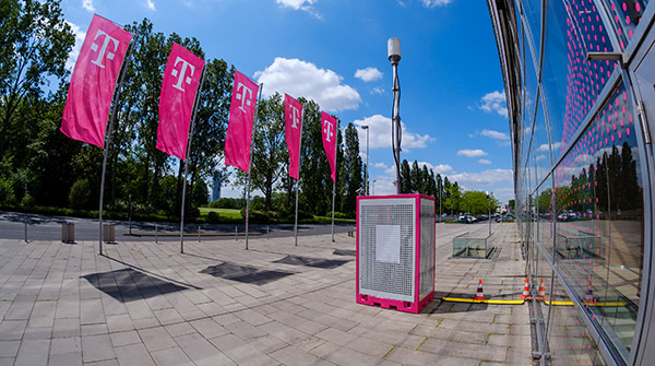Telekom Digital X: Neuer kompakter mobiler Sendemast sorgt fr 5G-Konnektivit