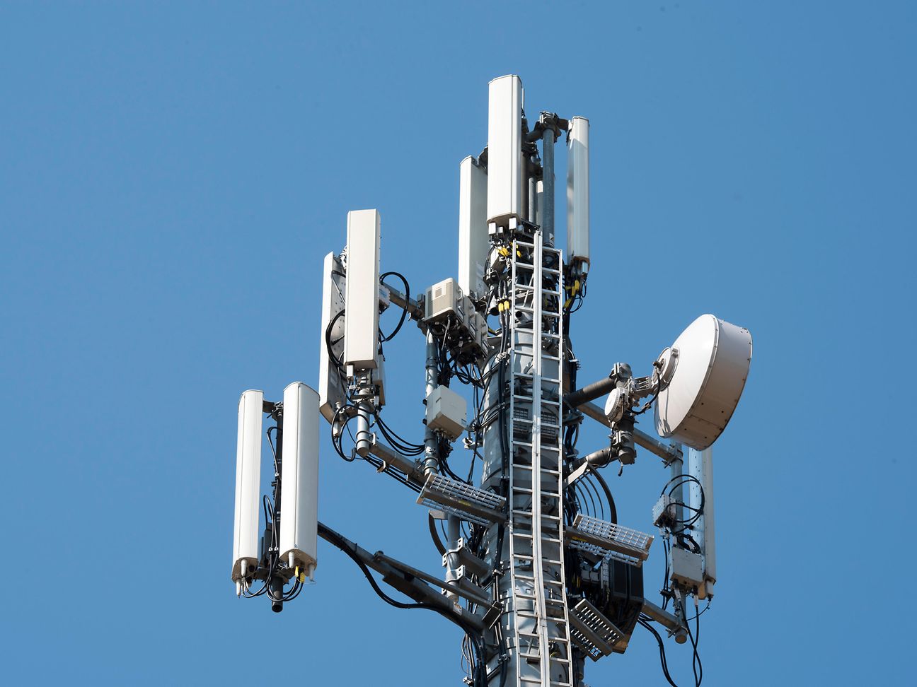 Telekom 5G Netzausbau: 350 neue 5G Standorte, 100.000 Antennen im Netz