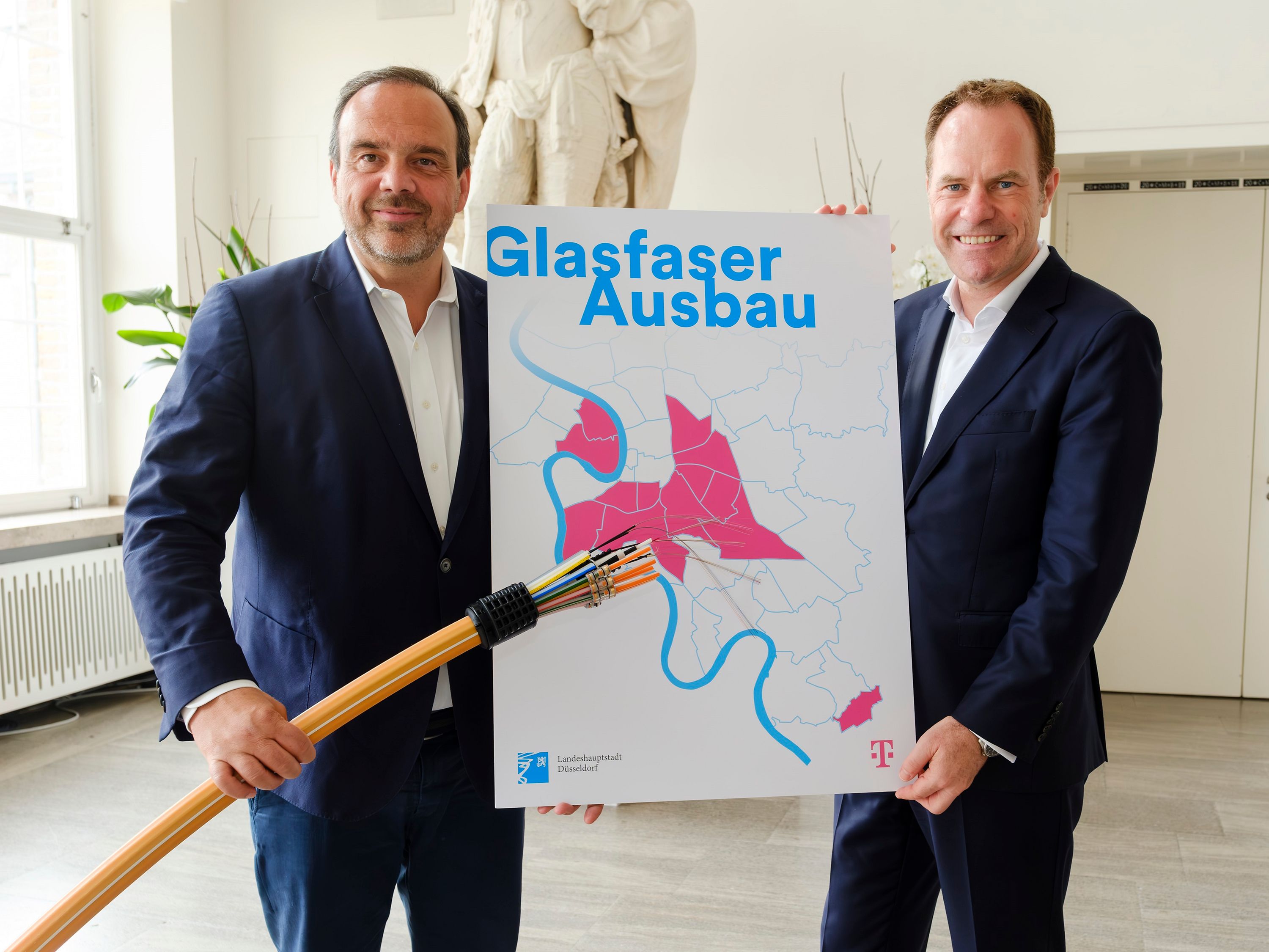 Telekom Glasfaserausbau Düsseldorf: Telekom weitet Ausbau aus --Auch Mieter sollen Glasfaser bekommen