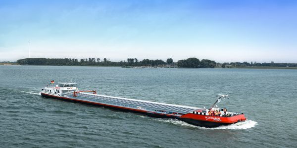 Der Mobilfunk-Netzausbau entlang deutscher Wasserstraen verbessert Notrufsysteme, Katastrophenwarnungen und ermglicht die Digitalisierung der Schifffahrt