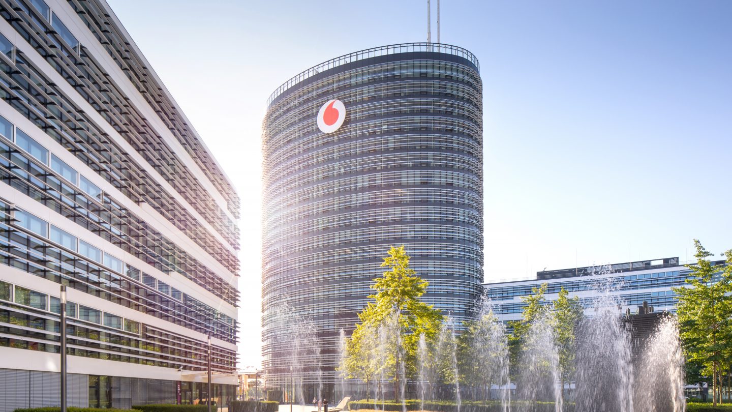 Vodafone 1.Quartal Egebnisse: Wachstum beim Mobilfunk Umsatz: --Rückgang beim Festnetz Umsatz